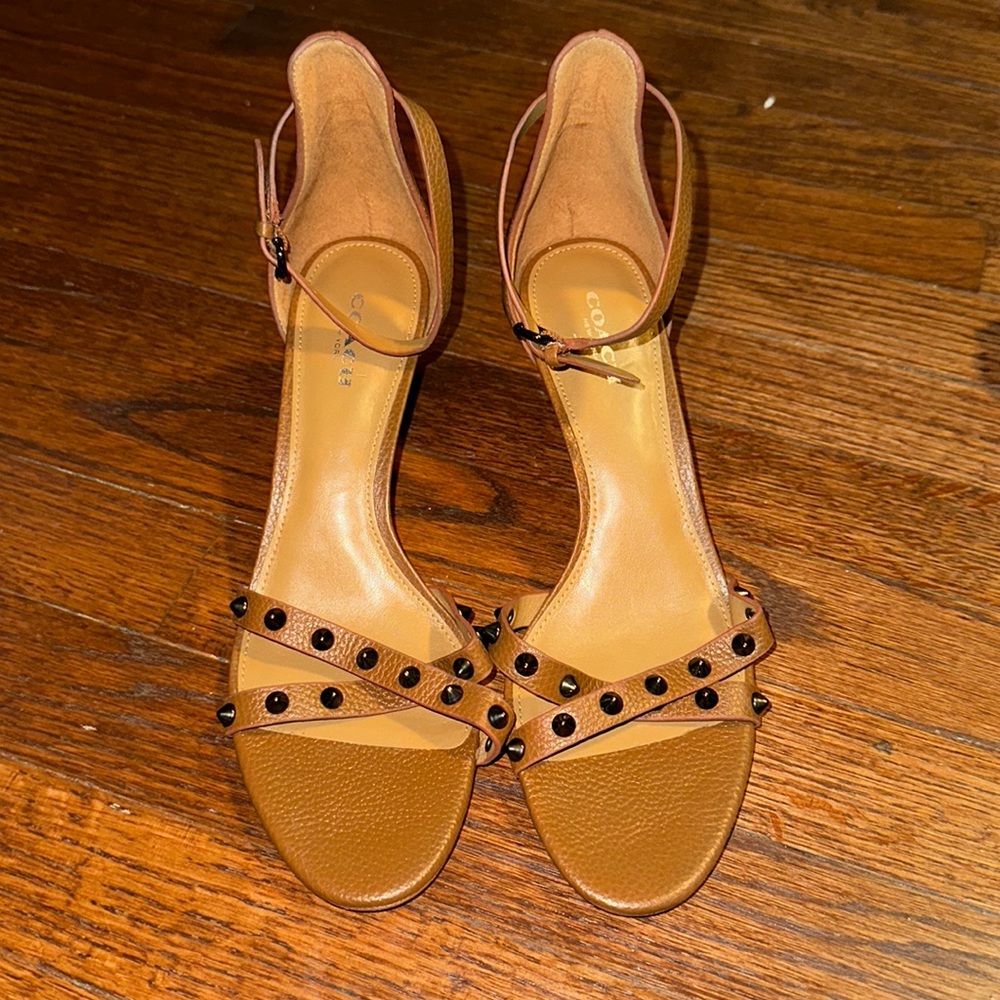 Coach Studded Kitten Heel, Tan, NWOB